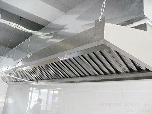 东莞厨房通风设备工程 产品描述:东莞市意达不锈钢白铁工程专业从事